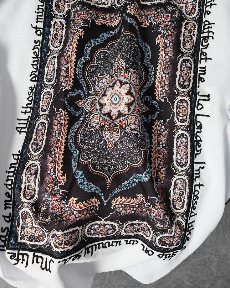 Luxury Oversize Printed T-Shirt – Bold & Modern Streetwear